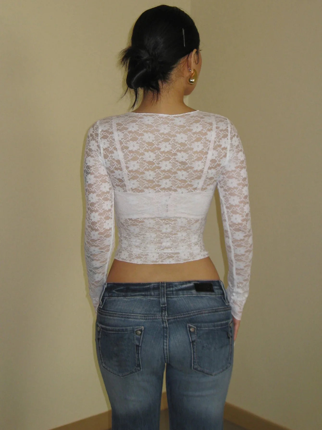 Vireous Long Sleeve See-Through Lace Crop Top