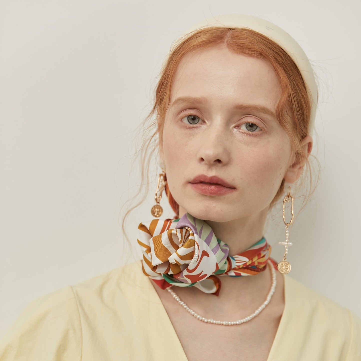 Vibrant Jungle Bloom Silk Scarf, 53cm Double-Sided Print Women's Bandana with Hand-Rolled Edges