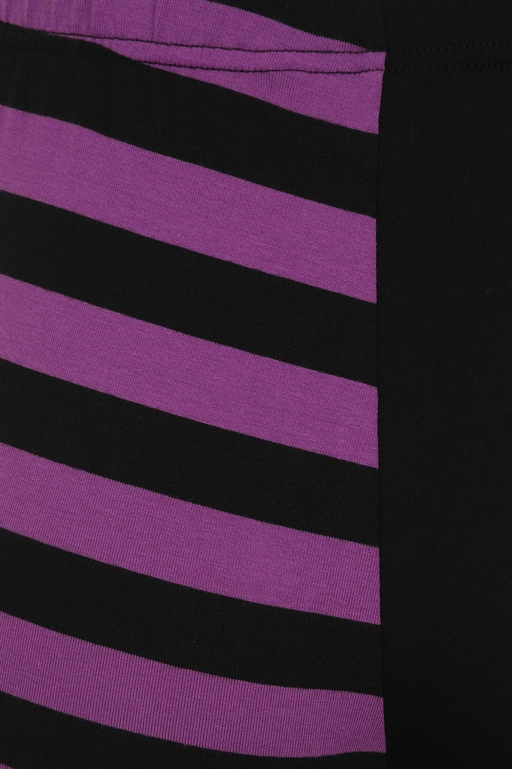 Banned Half Black-Half Stripes Leggings in Purple