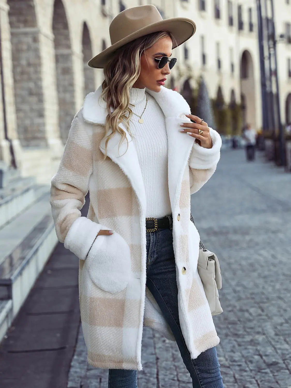 Vireous Single-Breasted Plush Beige & White Women's Long Coat