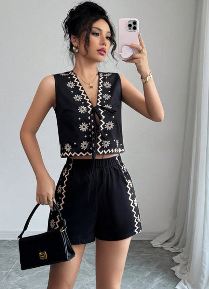 Minimalist-Style Women's Casual Vest and Shorts Set in Black