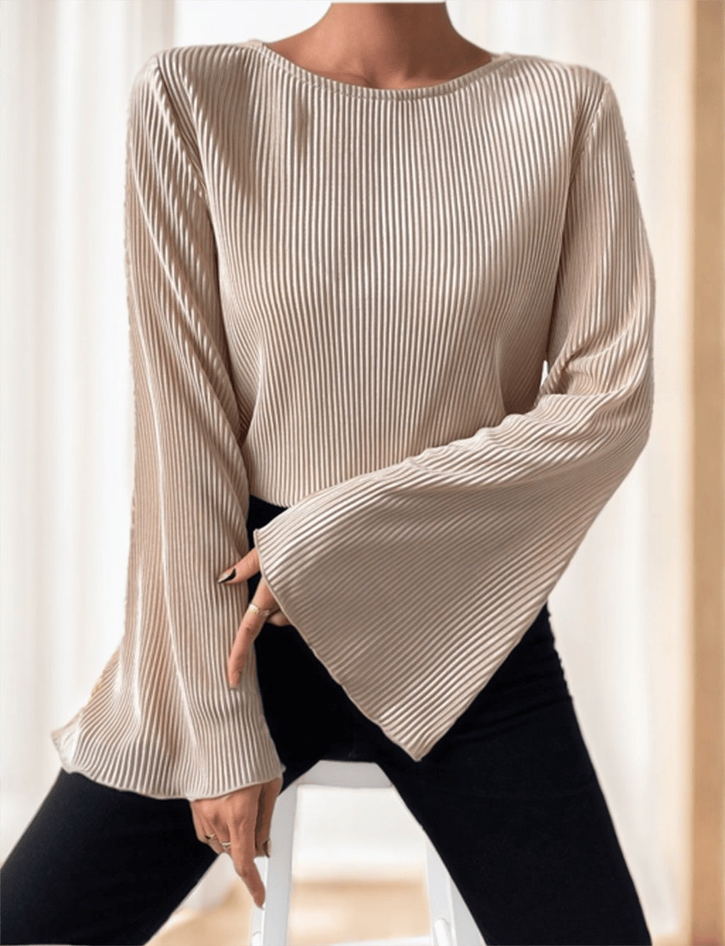 Women's Round Neck Loose Fit Bell-Sleeve Casual Ribbed Top