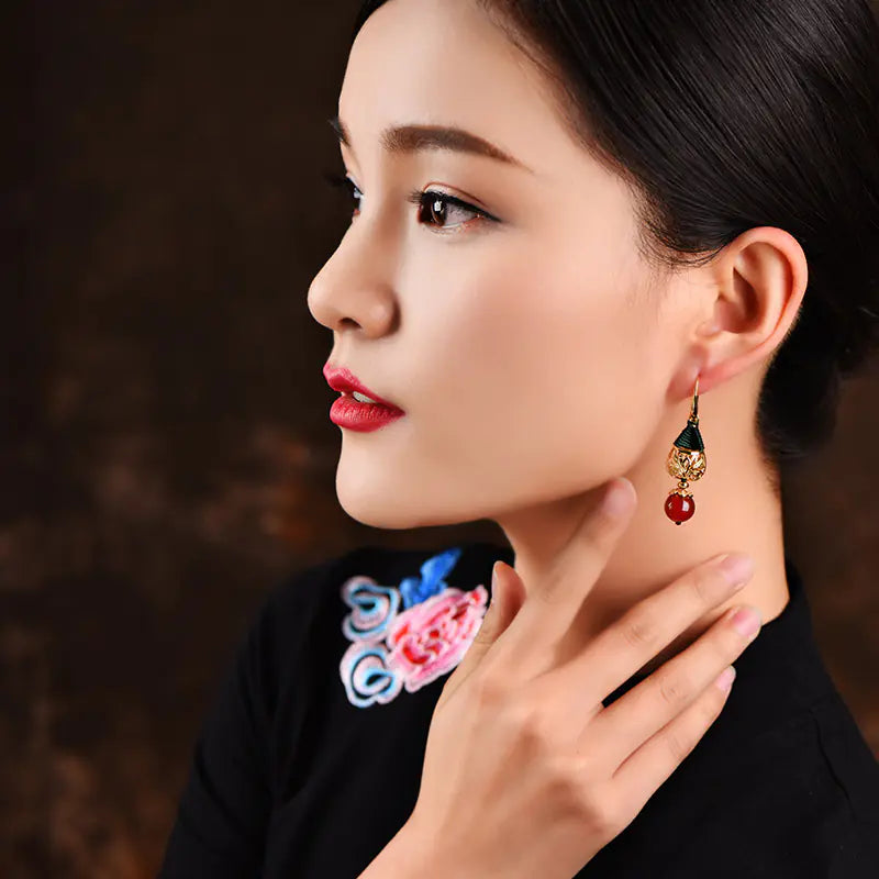 Renaissance-Style Long Pendant Gold-Plated Agate Earrings