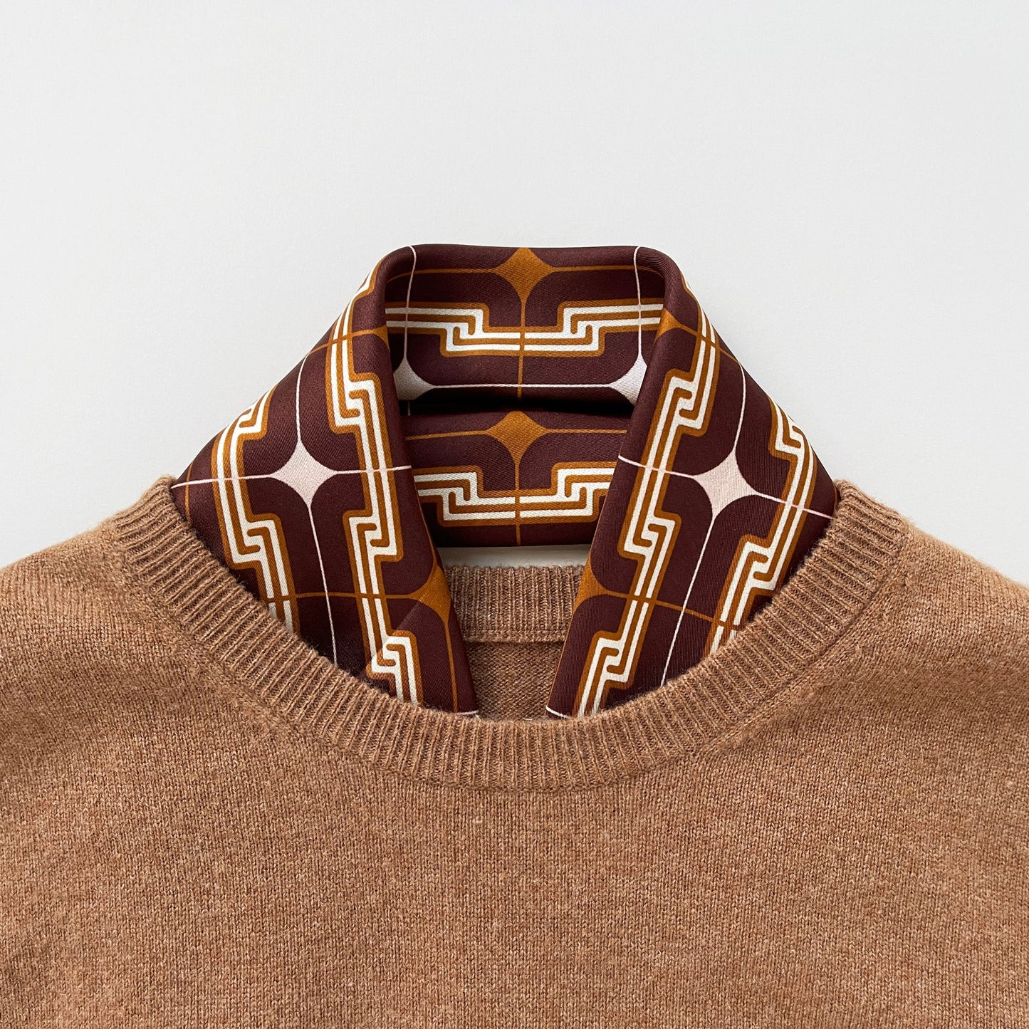 Retro Geometric Silk Square Scarf, 65cm Double-Sided Print Men's Neckerchief with Hand-Rolled Edges