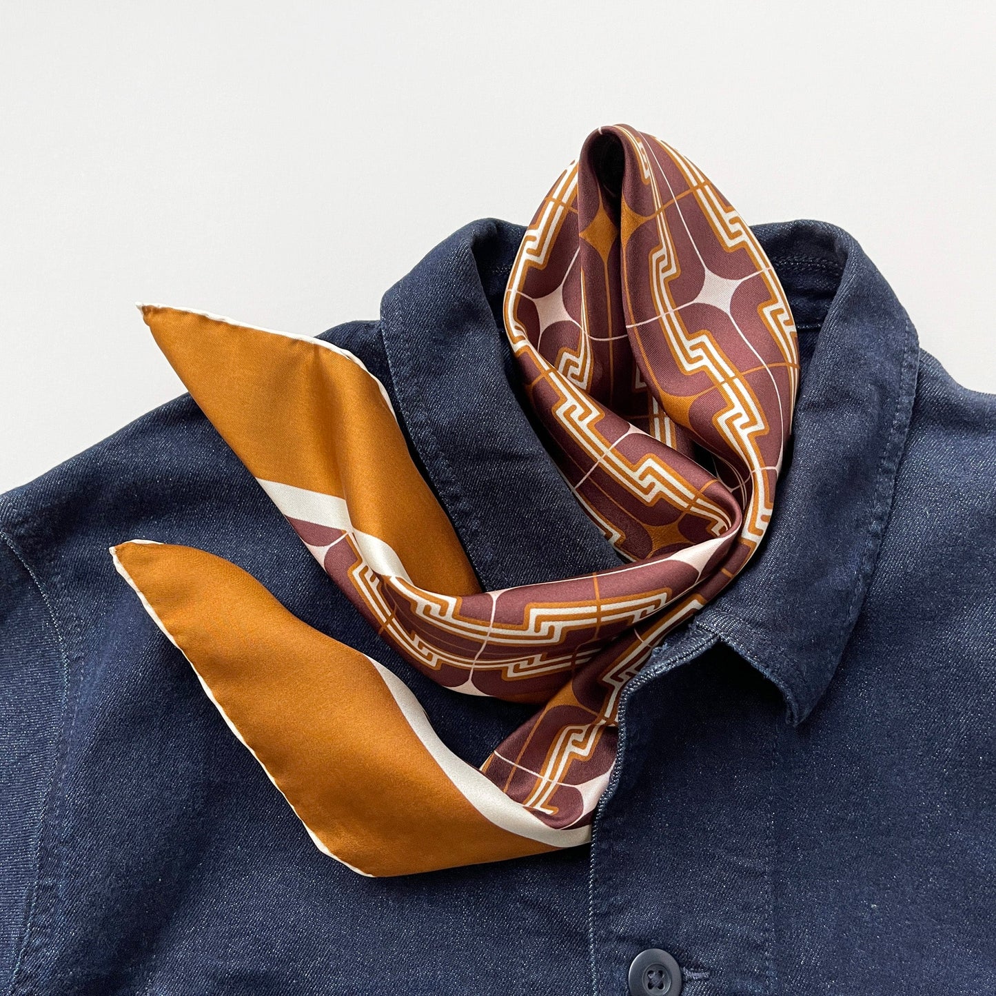 Retro Geometric Silk Square Scarf, 65cm Double-Sided Print Men's Neckerchief with Hand-Rolled Edges