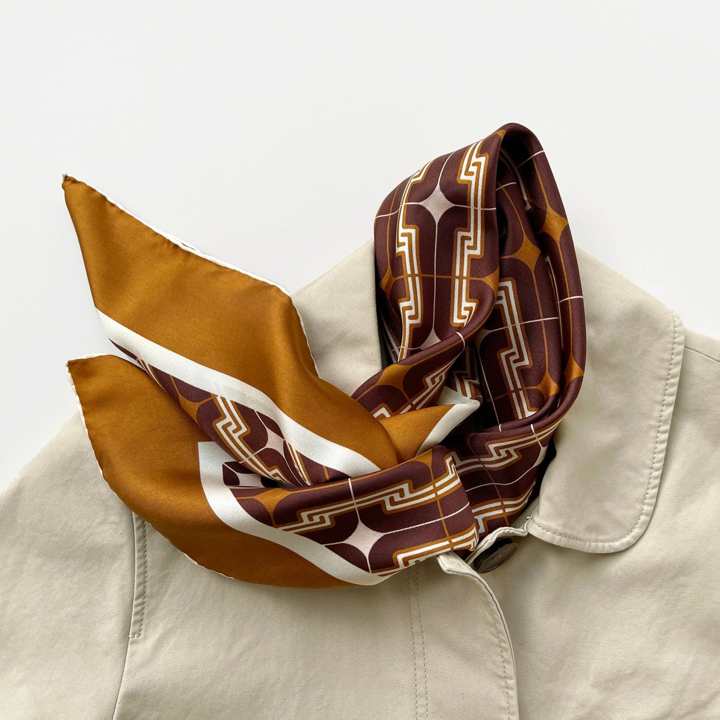 Retro Geometric Silk Square Scarf, 65cm Double-Sided Print Men's Neckerchief with Hand-Rolled Edges