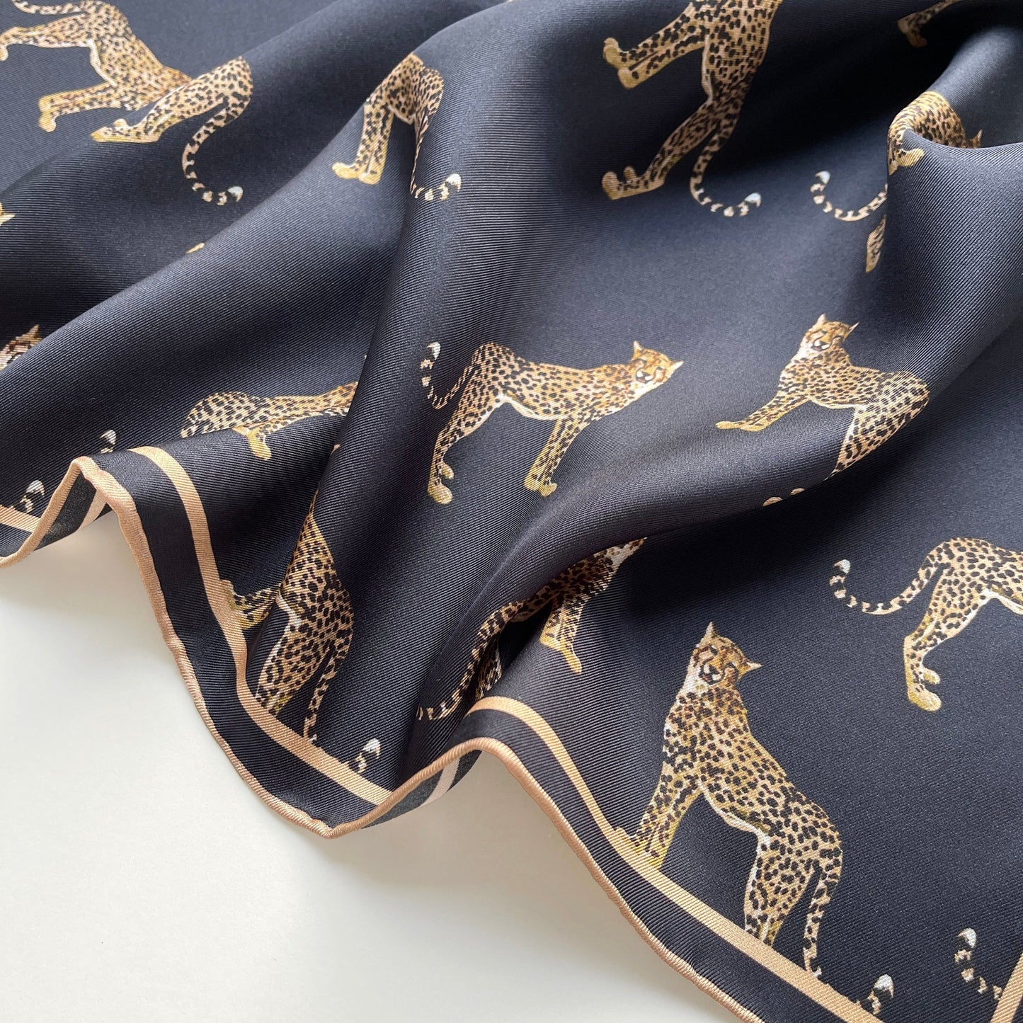 Leopard Chic Silk Scarf, Unisex 65cm Hand-Rolled Bandana Scarf