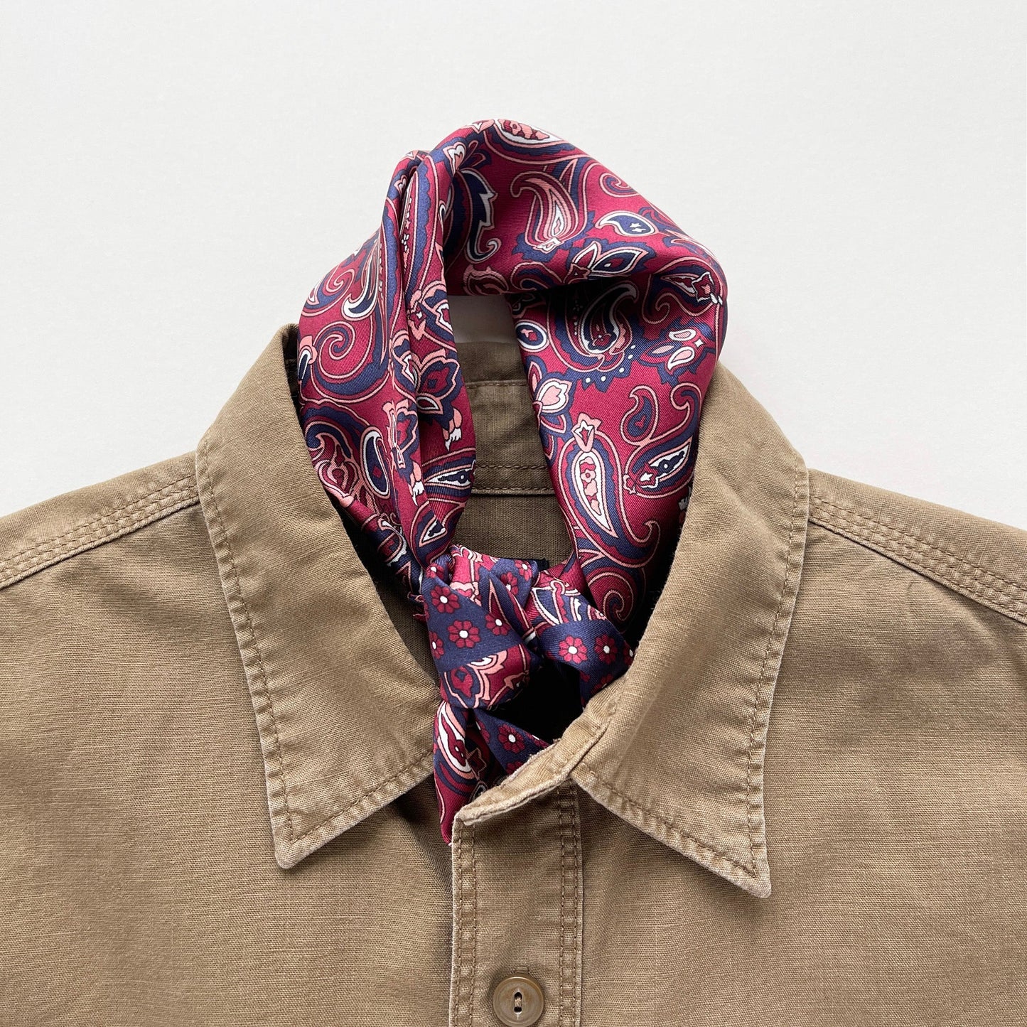 Classic Paisley Silk Scarf, 53cm Hand-Rolled Men's Neckerchief