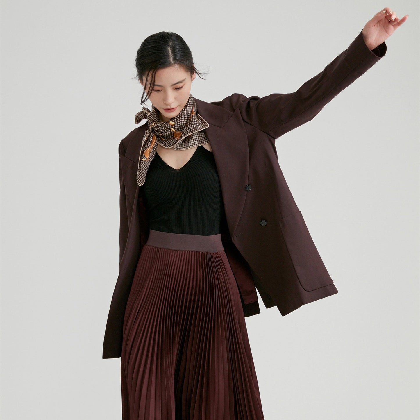 Classic Houndstooth Silk Scarf, Hand-Rolled Square Bandana, Black and Beige