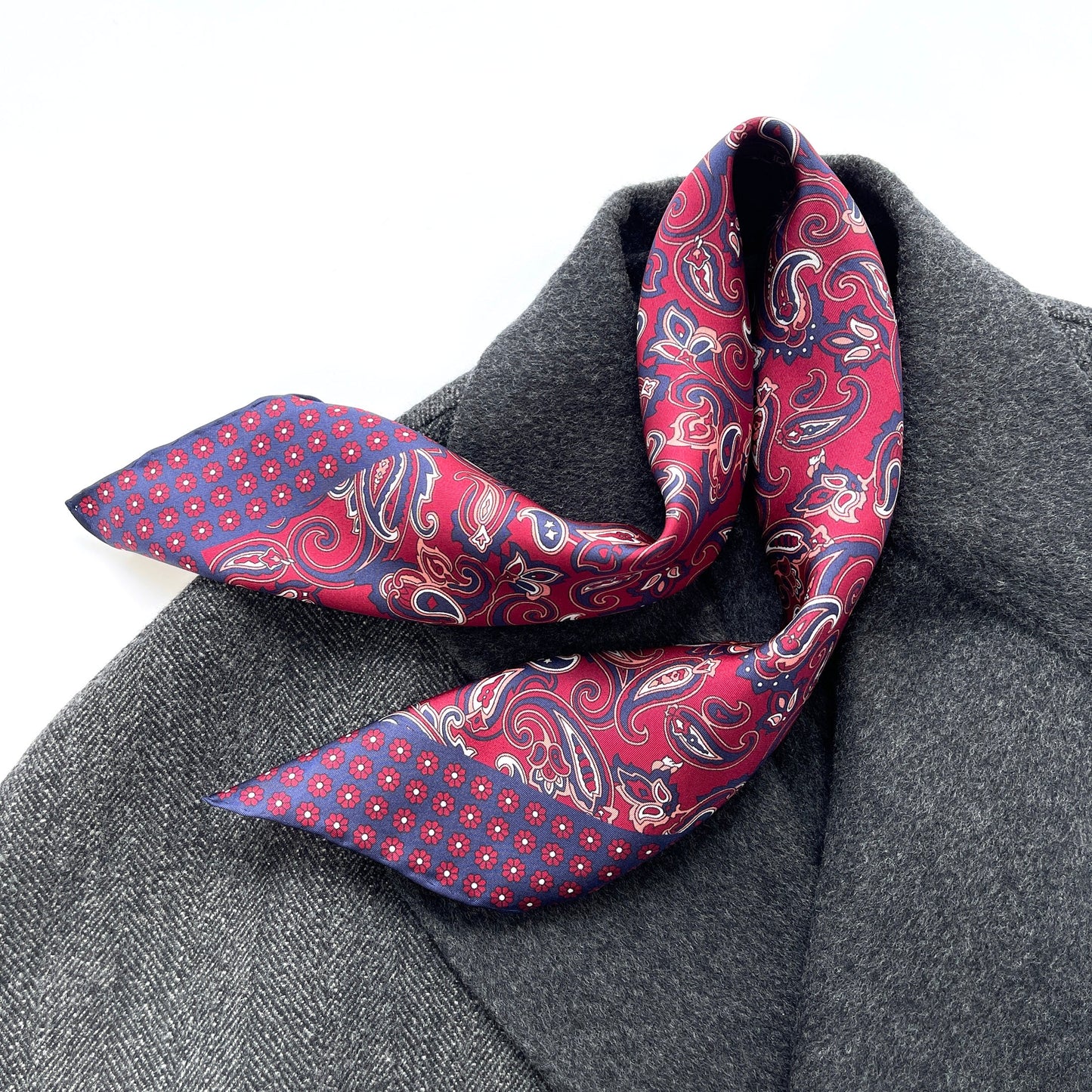 Classic Paisley Silk Scarf, 53cm Hand-Rolled Men's Neckerchief