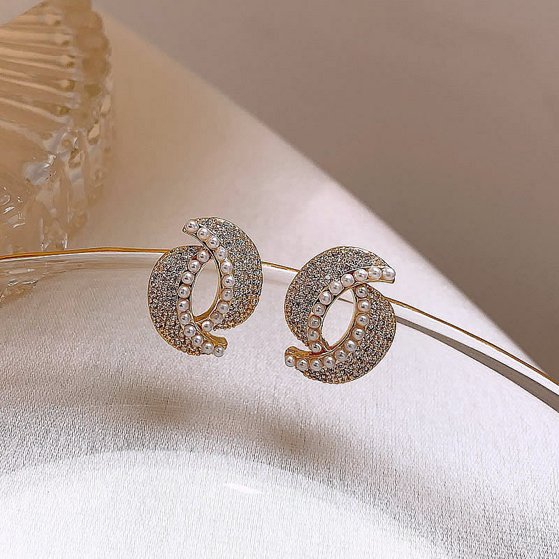 Full-Jewelled Elegant Stud Earrings