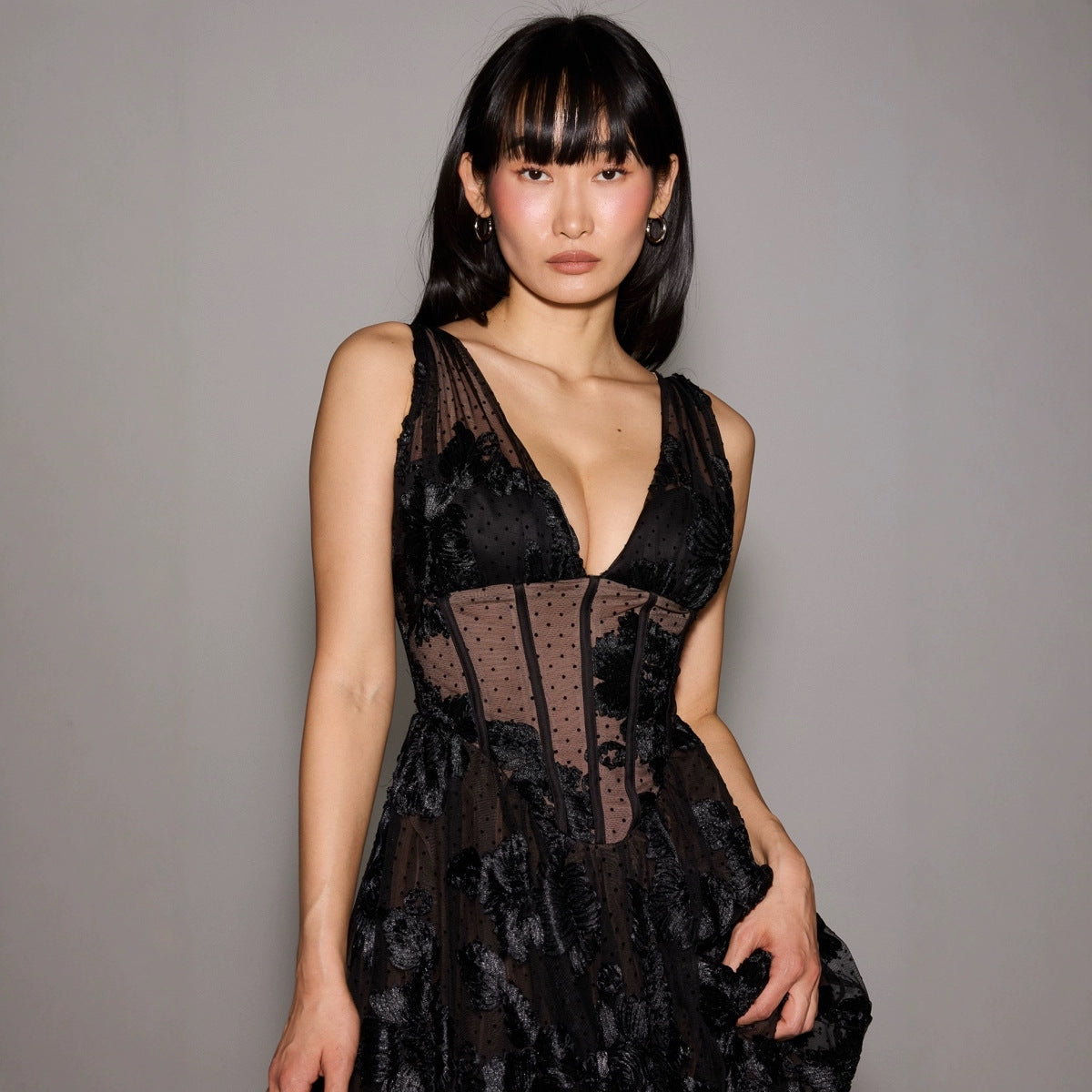 Black Plunging Neckline Sheer Mesh High-End Evening Dress