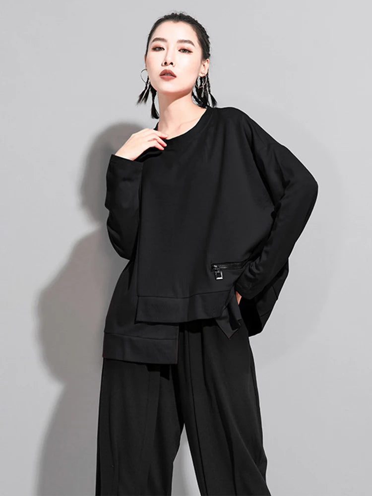 Vireous Streetwear Women's Round-Neck Fashion Top, Catwalk Collection