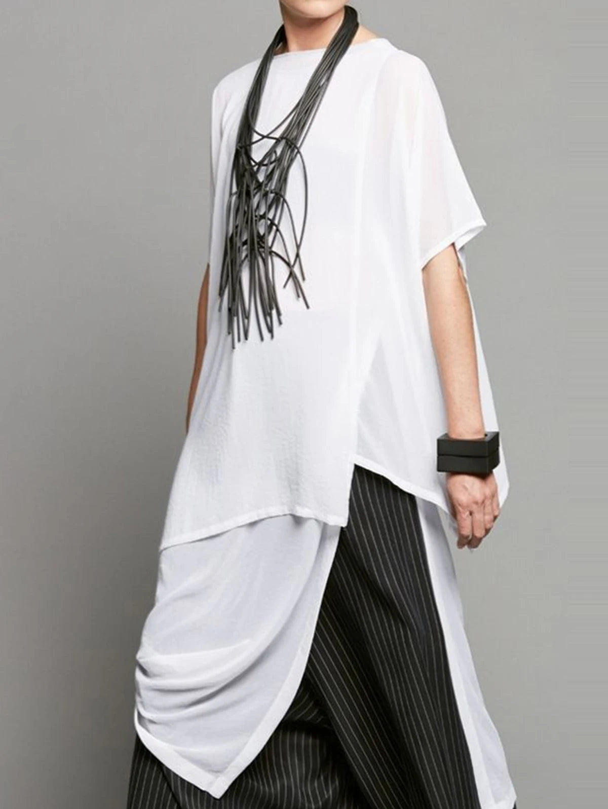 Vireous Women's Irregular Long Round-Neck Fashion Shirt, Plus Sizes