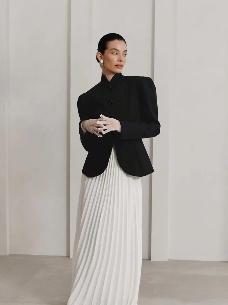 Women's Retro Elegant Black Blazer, Gorgeous Structured Tailoring with Mandarin Collar