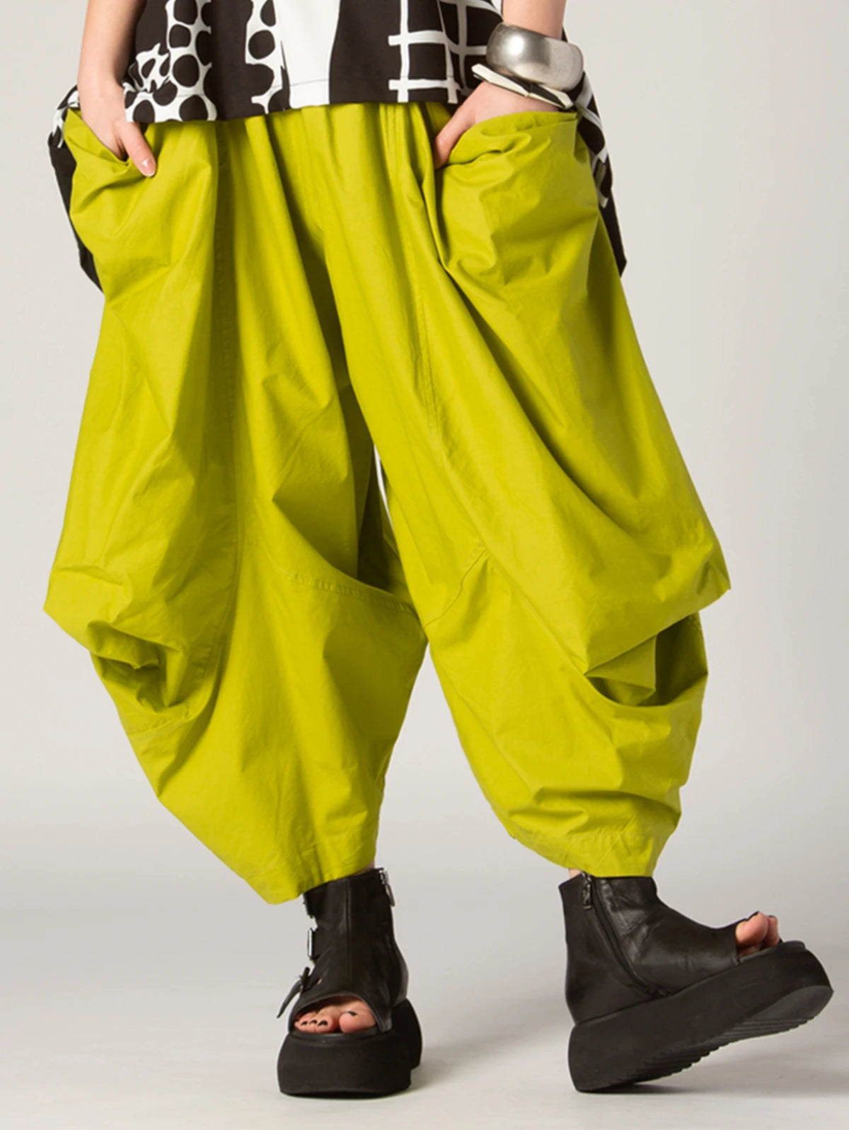 Hip Hop Street-Style Plus Size Women's Fashion Asymmetric Cropped Trousers