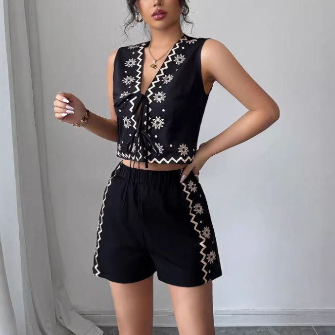 Minimalist-Style Women's Casual Vest and Shorts Set in Black