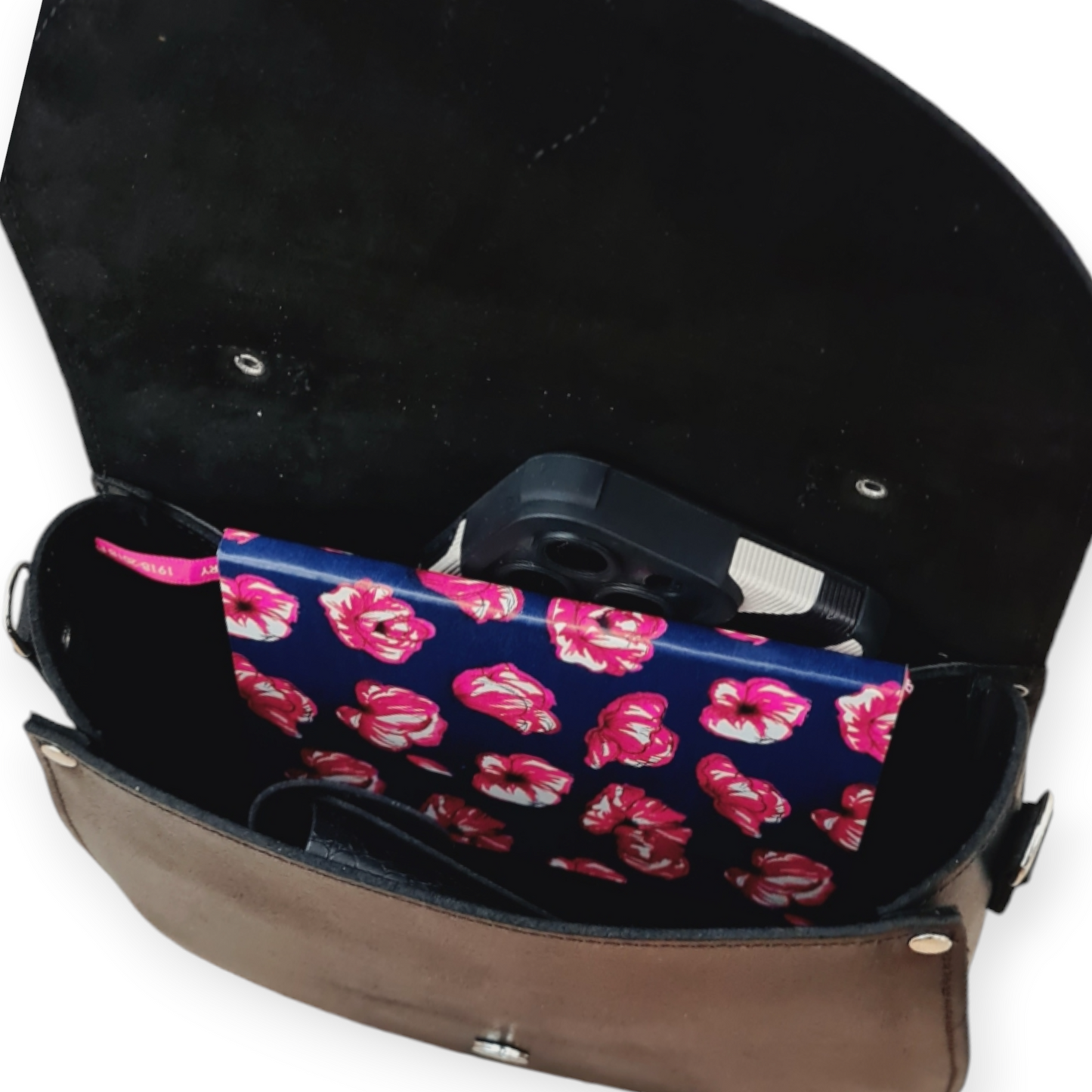 Handmade Tannery Leather Saddle Bag in Black