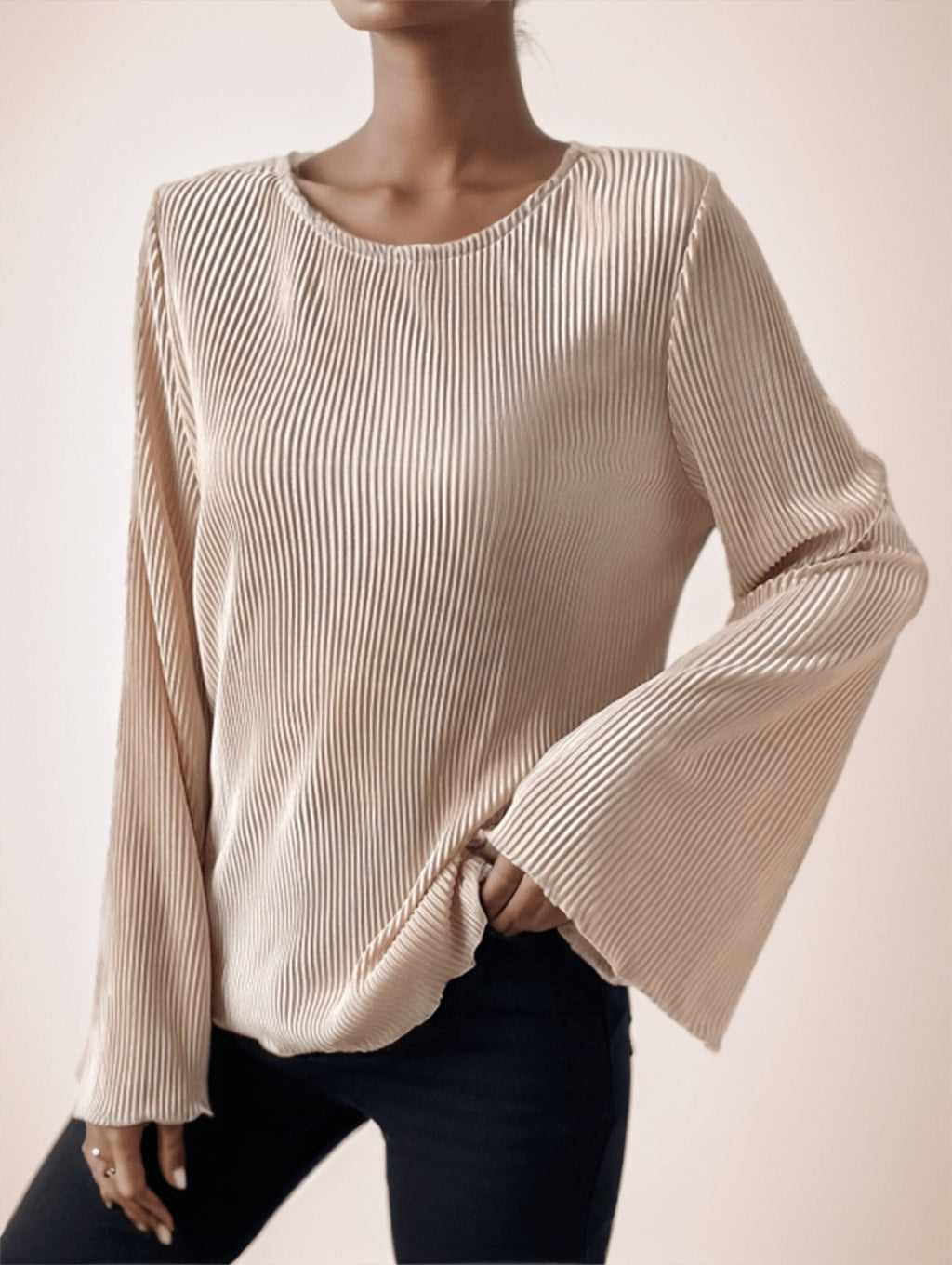 Women's Round Neck Loose Fit Bell-Sleeve Casual Ribbed Top