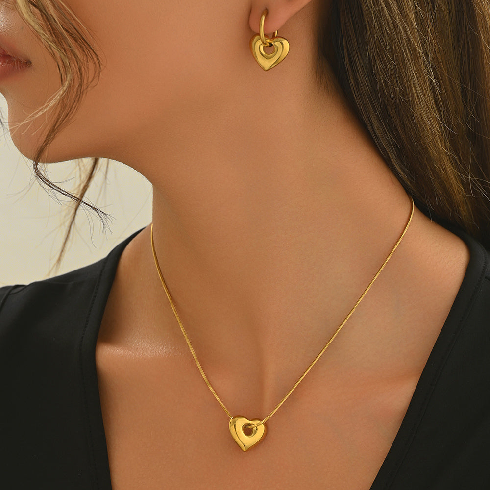 Gold-Plated Hollow Heart Jewellery Set, Mirror Polish Hypoallergenic with Adjustable Chain
