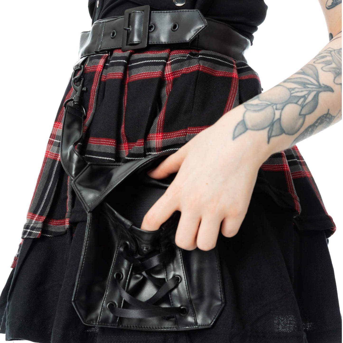 Poizen Industries Phantom Highlander Skirt in Black Tartan