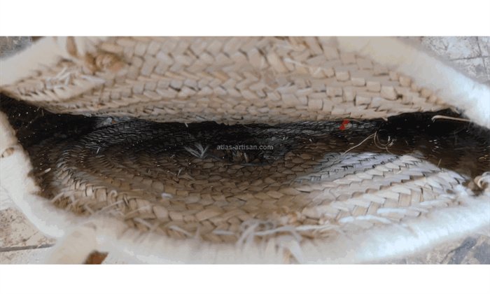 Labyr Handmade Raffia Handbag with Shoulder Strap