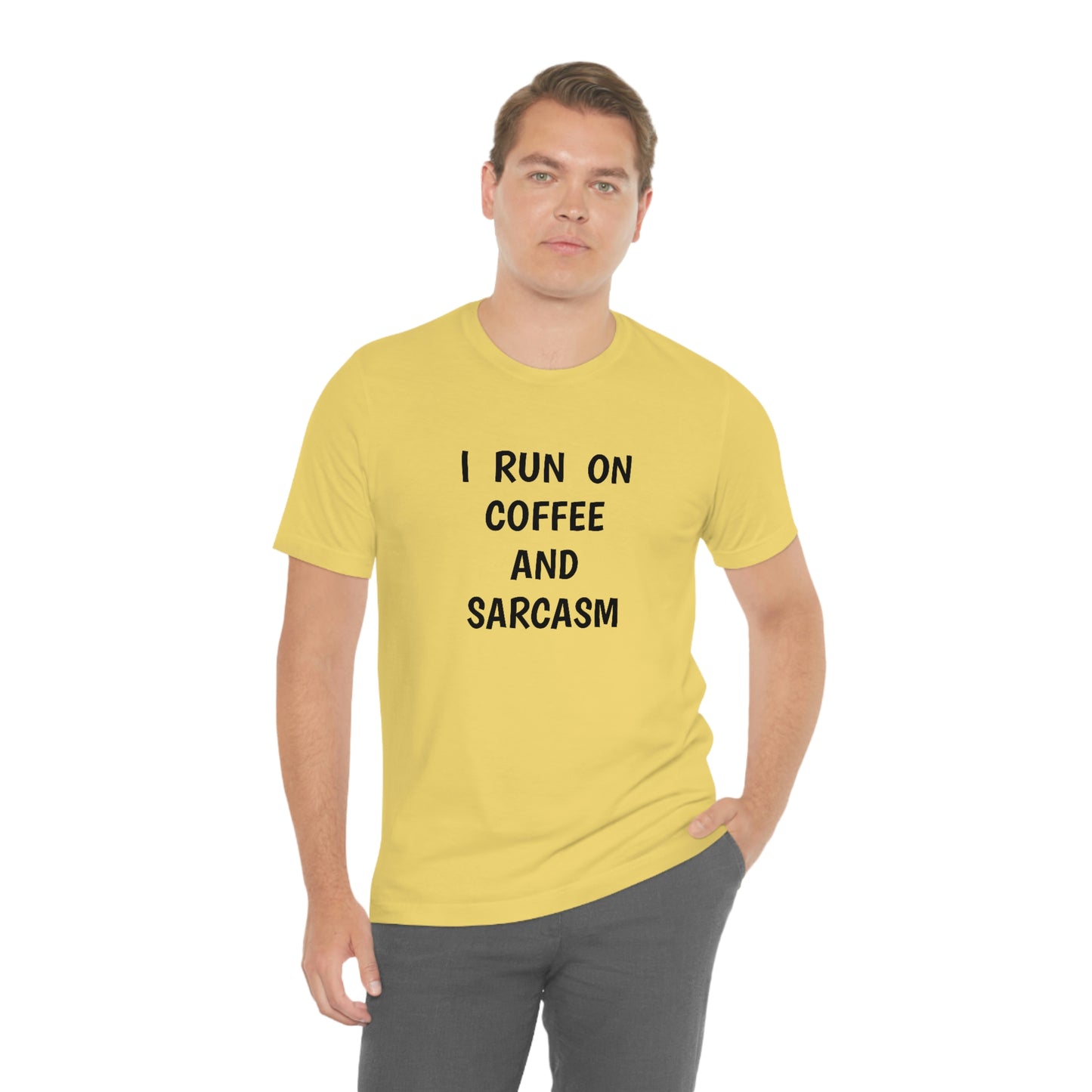 Je cours sur le café et le sarcasme Jersey T-shirt à manches courtes drôle