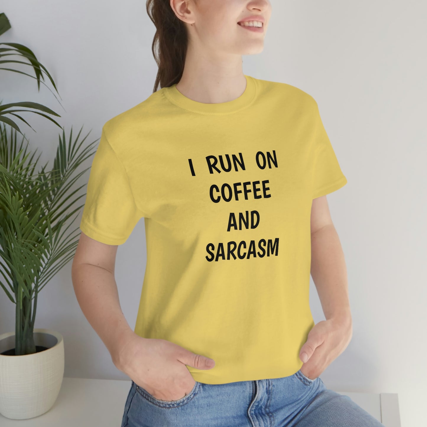 Je cours sur le café et le sarcasme Jersey T-shirt à manches courtes drôle