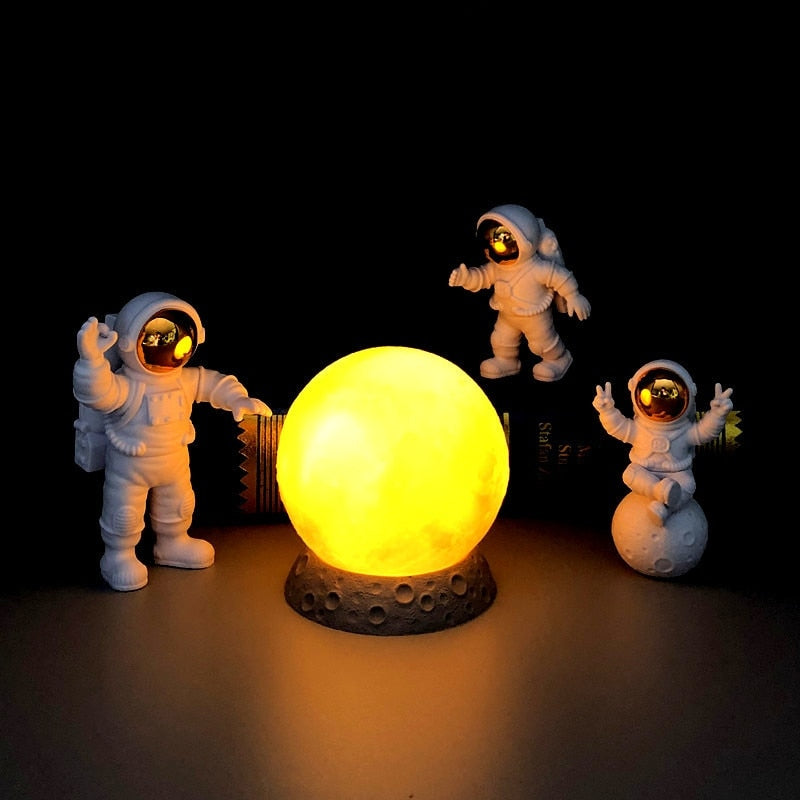 Astronaut Ornament Yellow Moon Ambient Light Creative Office Decorations Modern Astronaut Desktop Ornaments Modelling