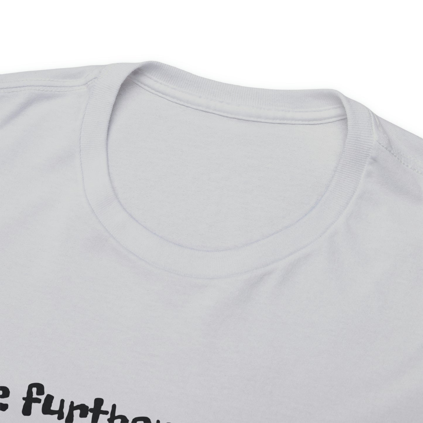 Plus une société s'éloigne de la vérité ! T-shirt en coton épais