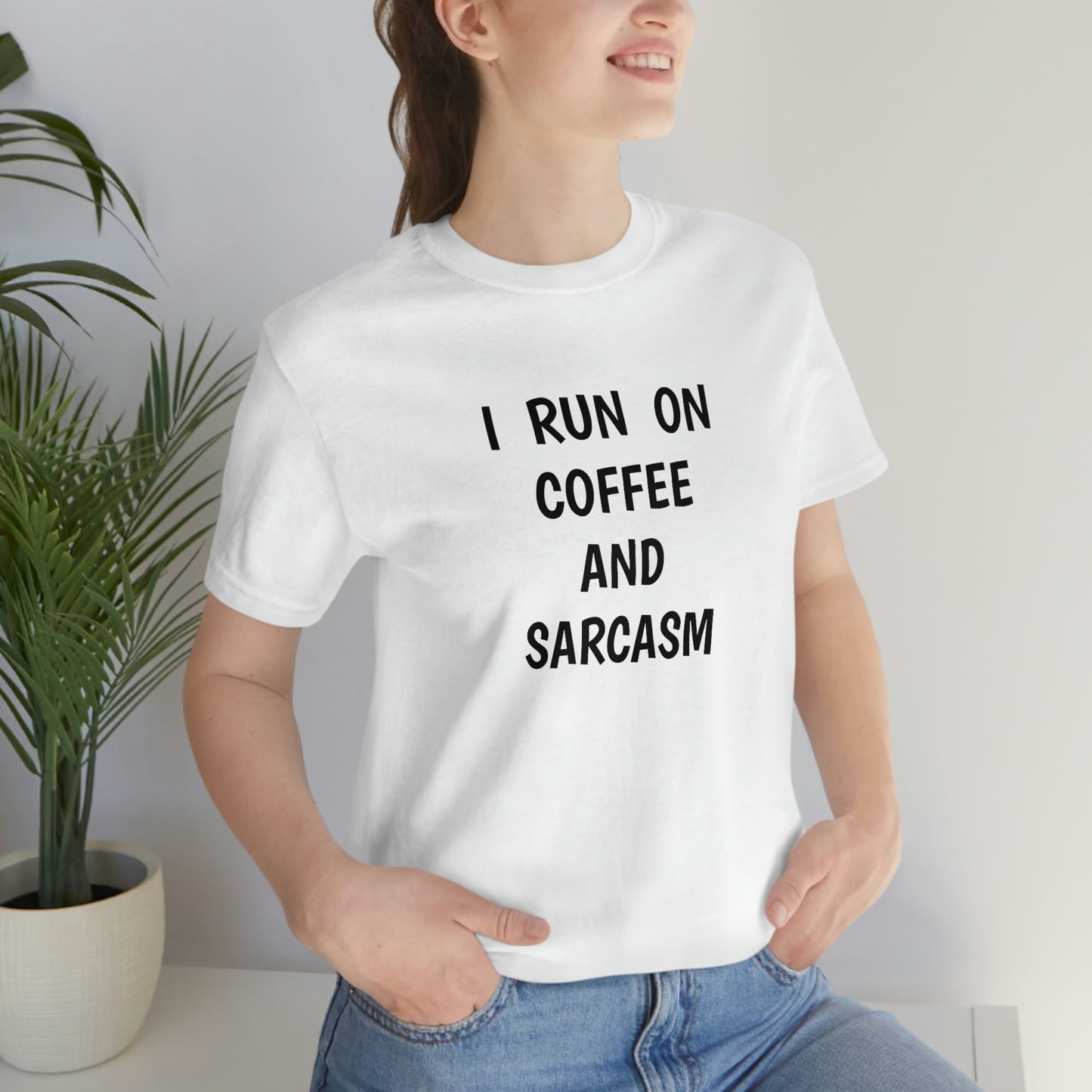 Je cours sur le café et le sarcasme Jersey T-shirt à manches courtes drôle